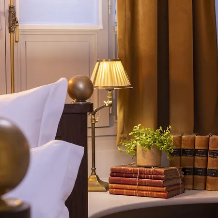 Maison Cardinal Furstemberg Parigi